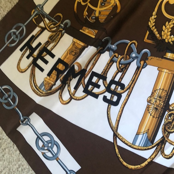 Authentic Cliquetis HERMÈS PARIS silk scarf Italy - Picture 14 of 16